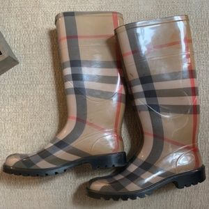 Burberry Rainboots